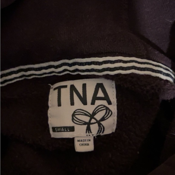 TNA hoodie - Picture 2 of 2